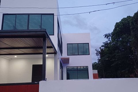 Villa in Phuket, Thailand 3 bedrooms № 156607 - photo 15