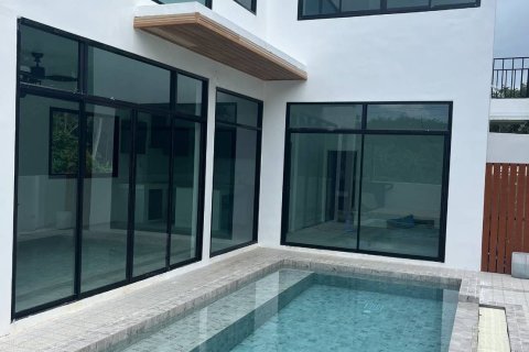 Villa in Phuket, Thailand 3 bedrooms № 156607 - photo 8