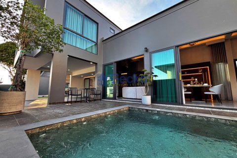 Maison à Pattaya, Thaïlande 4 chambres № 196341