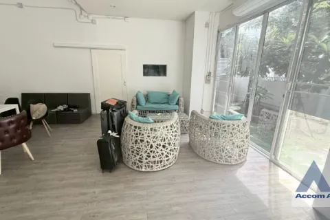 Studio in Phra Khanong, Bangkok, Thailand № 214802 - Foto 2