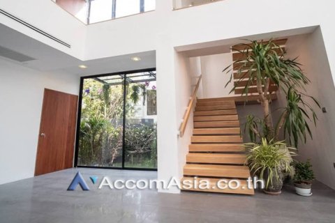 Haus in Watthana, Bangkok, Thailand 5 Schlafzimmer № 214806 - Foto 4