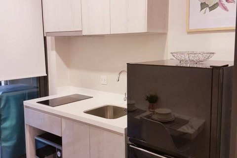 Студия в кондо в Клонг Тоэй, Бангкок, Таиланд № 167656 - фото 4