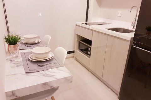 Студия в кондо в Клонг Тоэй, Бангкок, Таиланд № 167656 - фото 8