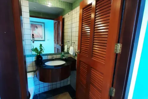 Villa in Phuket, Thailand 4 bedrooms № 167655 - photo 25