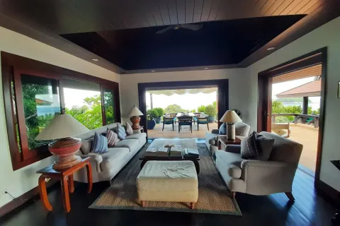 Villa in Phuket, Thailand 4 bedrooms № 167655 - photo 13