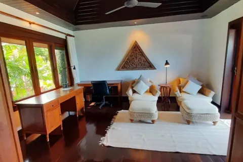 Villa in Phuket, Thailand 4 bedrooms № 167655 - photo 27