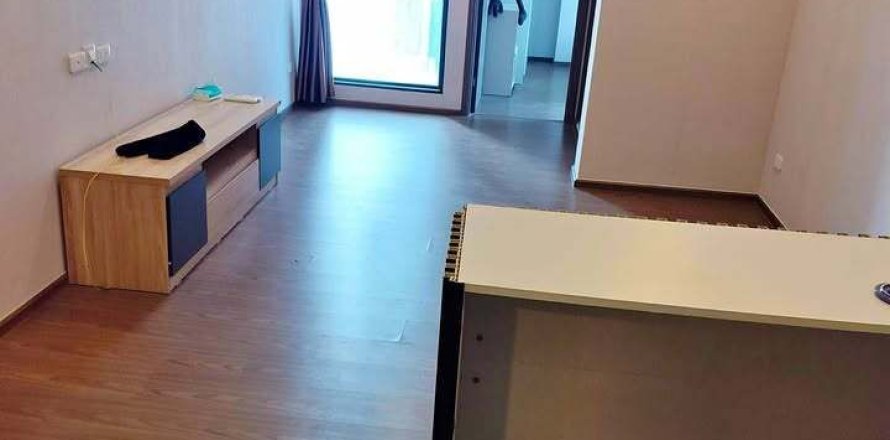 Studio in the Condo in Huai Khwang, Bangkok, Thailand  № 157149