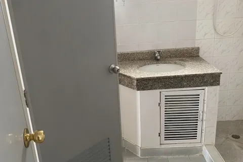 Condo in Suan Luang, Bangkok, Thailand, 2 bedrooms  № 157148 - photo 22