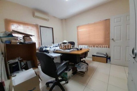 Townhouse à Pathum Thani, Thaïlande 5 chambres № 157154 - photo 7