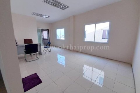 Townhouse à Pathum Thani, Thaïlande 5 chambres № 157154 - photo 10