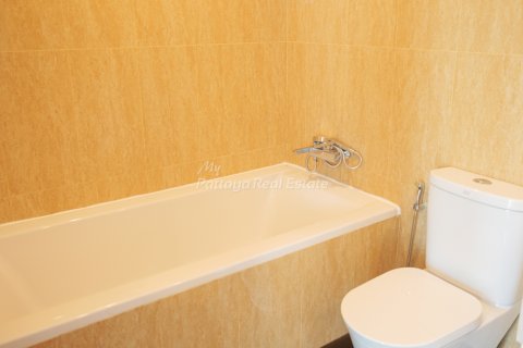 Condo in Bang Lamung, Thailand, 2 bedrooms № 178103 - photo 7