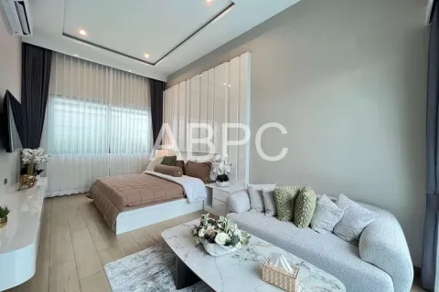 Casa de 4 dormitorios en Pattaya, Tailandia № 211794 - foto 19