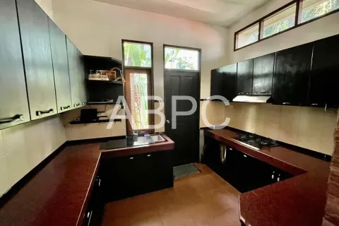 Casa de 4 dormitorios en Jomtien Beach, Pattaya, Tailandia № 211792 - foto 3