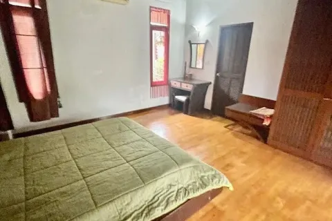 Casa de 4 dormitorios en Jomtien Beach, Pattaya, Tailandia № 211792 - foto 30