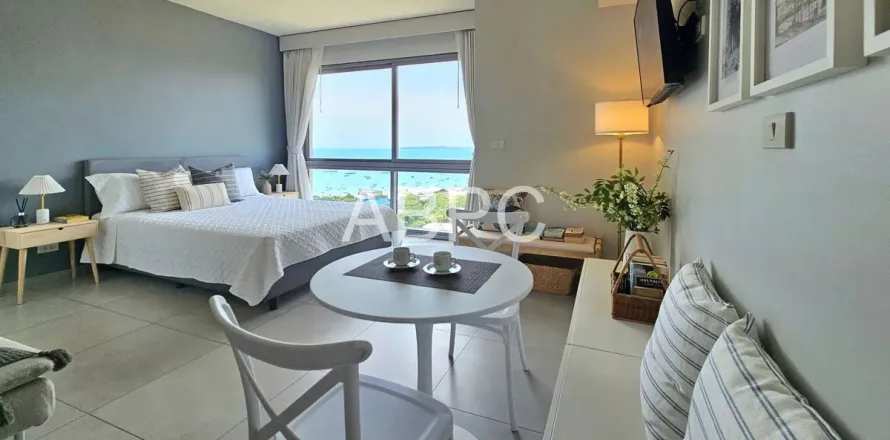 Estudio en el condominio en Pattaya, Tailandia № 211798