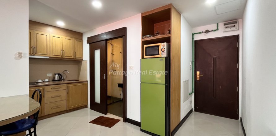 Studio in the Condo in Pattaya, Thailand № 205045