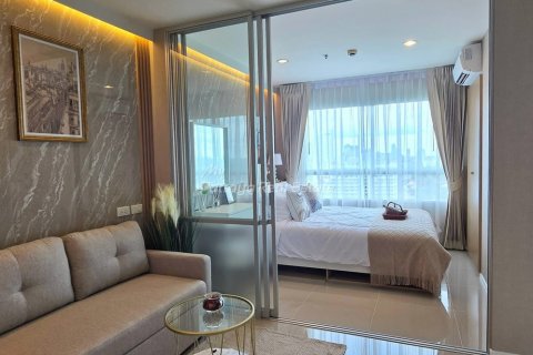 Condo in Pattaya, Thailand, 1 bedroom № 205048 - photo 2