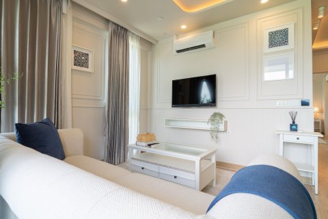 Condo on Nai Yang, Thailand, 2 bedrooms № 70397 - photo 10