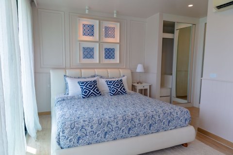 Condo on Nai Yang, Thailand, 2 bedrooms № 70397 - photo 22
