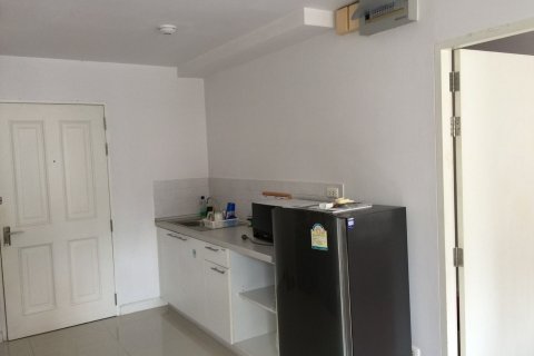 Studio dans le Condo à Pathum Wan, Bangkok, Thaïlande  № 148701 - photo 4