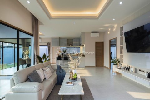 House in Pattaya, Thailand 3 bedrooms № 113553 - photo 3