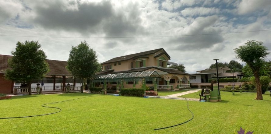 Дом в Чиангмае, Таиланд с 6 спальнями  № 162598