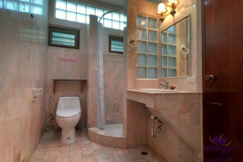 Дом в Чиангмае, Таиланд с 6 спальнями  № 162598 - фото 12