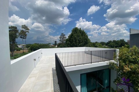 Вилла в Чиангмае, Таиланд с 3 спальнями № 162595 - фото 30