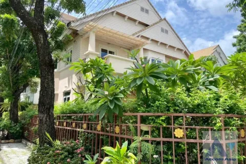 Haus in Suan Luang, Bangkok, Thailand 4 Schlafzimmer № 216912 - Foto 2