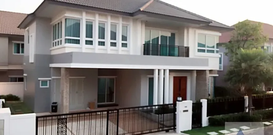 Haus in Saphan Sung, Bangkok, Thailand 4 Schlafzimmer № 216909