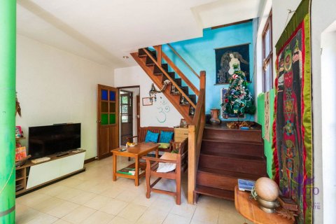 Дом в Чиангмае, Таиланд с 5 спальнями  № 162537 - фото 1