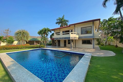 Chalet de 4 dormitorios en Hua Hin, Tailandia № 221820