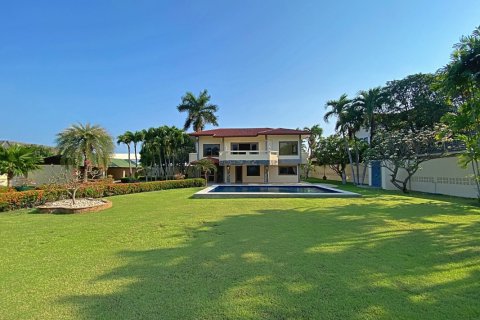 Villa in Hua Hin, Thailand 4 Schlafzimmer № 221820 - Foto 2