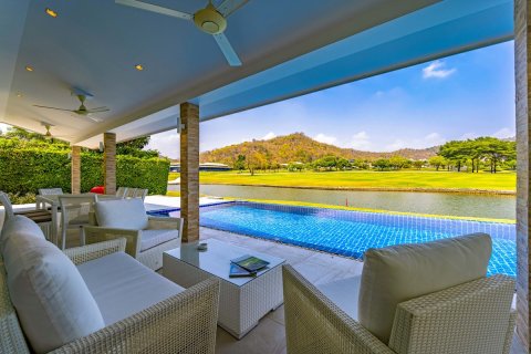 Villa in Hua Hin, Thailand 3 Schlafzimmer № 221817 - Foto 6