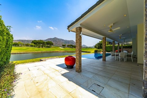 Villa in Hua Hin, Thailand 3 Schlafzimmer № 221817 - Foto 14