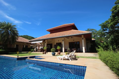 Villa in Hua Hin, Thailand 5 Schlafzimmer № 221815 - Foto 2