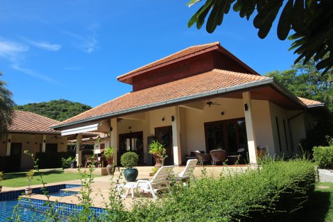 Villa in Hua Hin, Thailand 5 Schlafzimmer № 221815 - Foto 7