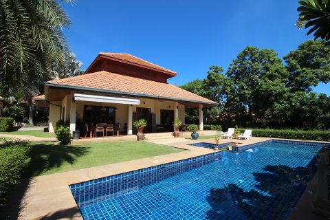 Chalet de 5 dormitorios en Hua Hin, Tailandia № 221815