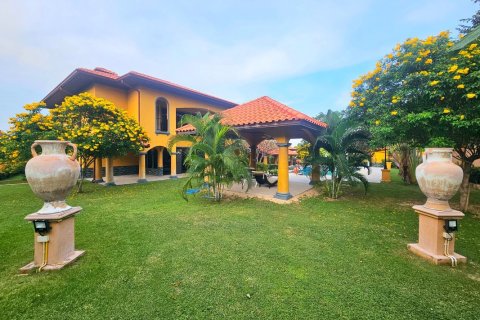 Villa in Hua Hin, Thailand 4 Schlafzimmer № 221819 - Foto 10