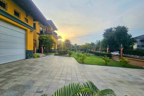 Villa in Hua Hin, Thailand 4 Schlafzimmer № 221819 - Foto 7