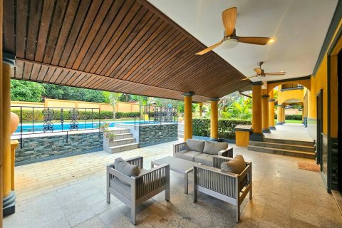 Villa in Hua Hin, Thailand 4 Schlafzimmer № 221819 - Foto 13