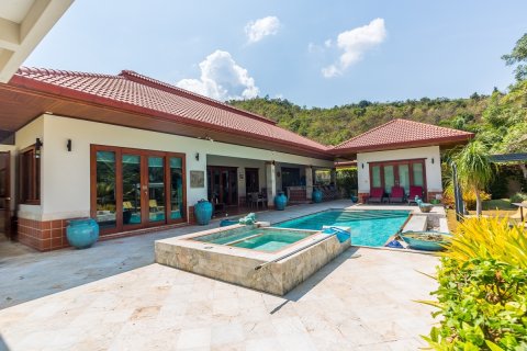 Chalet de 5 dormitorios en Sam Roi Yot, Tailandia № 221818