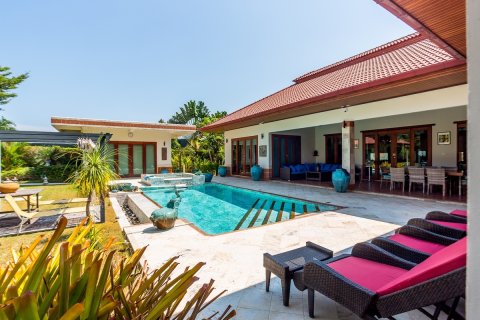 Villa in Sam Roi Yot, Thailand 5 Schlafzimmer № 221818 - Foto 9