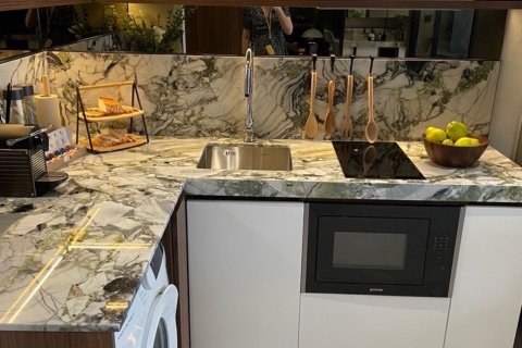 Studio dans le Condo à Bang Rak, Bangkok, Thaïlande  № 167376 - photo 2