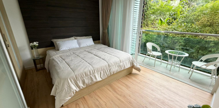 Studio dans le Condo à Kathu, Thaïlande  № 167379