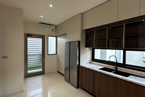 Вилла в Паттайе, Таиланд с 4 спальнями  № 173955 - фото 6