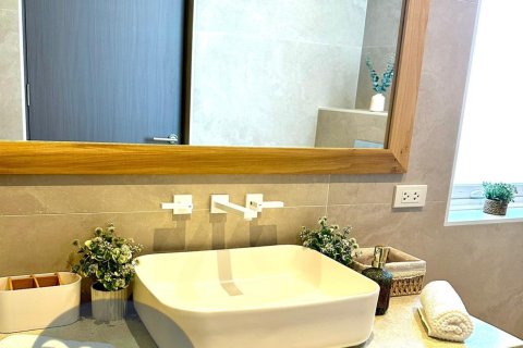Villa in Ko Samui, Thailand 3 bedrooms № 179898 - photo 15