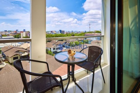 Condo in Pattaya, Thailand, 2 bedrooms № 197309 - photo 5