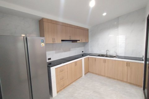 House in Phuket, Thailand 2 bedrooms № 161928 - photo 13