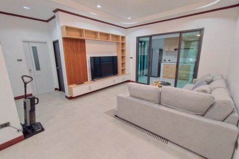 House in Phuket, Thailand 2 bedrooms № 161928 - photo 3